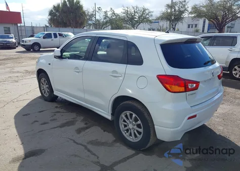 2011 Mitsubishi Outlander Sport Es z USA, uszkodzony, nr VIN JA4AP3AUXBZ014564
